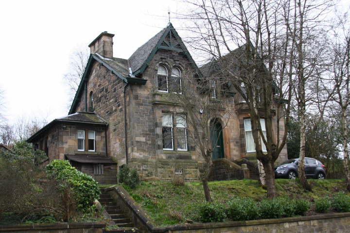 6 Hunterhill Rd