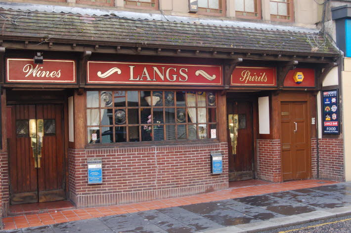 Langs