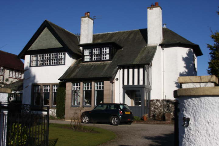 Highfield -33 Thornly Park Ave